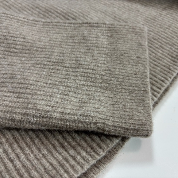 & Other Stories Relaxed Asymmetric Knit Cardigan, Button Up Front, sz S - Picture 10 of 14